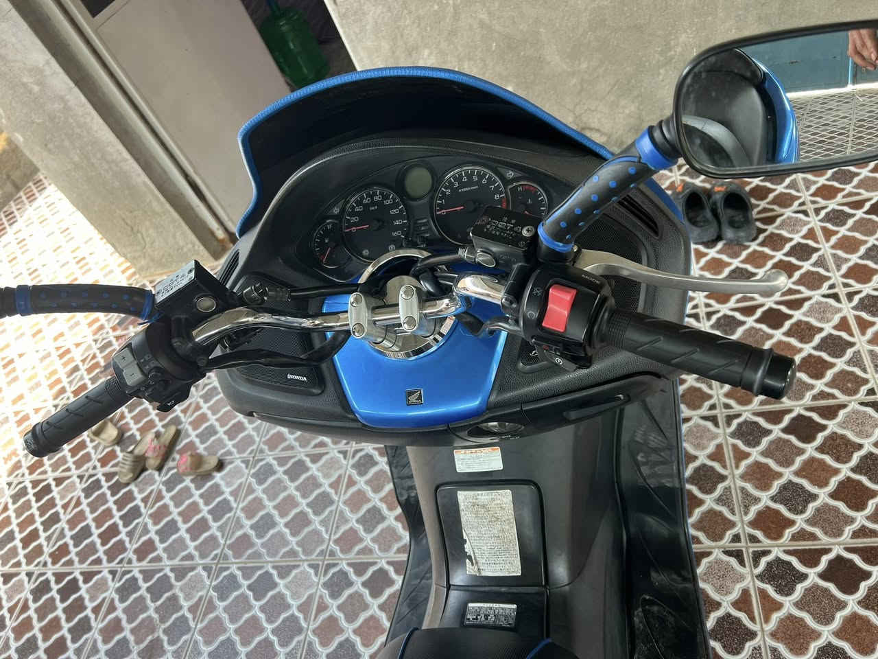 سلام عليكم فورزة 09كرستال كفالة عامة من كلشي 
دراجة رمبة مصار فترة من اخذتهة 
جديدة بمعنة كلمة لبيع سعر 12ونص وبيهة مجال 
رقمي ***********
