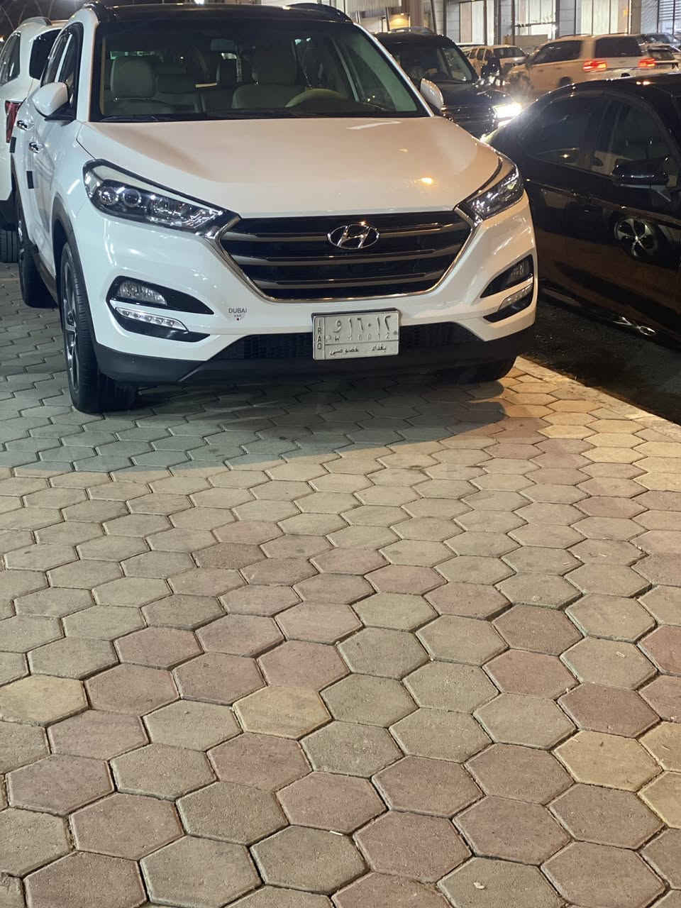 السلام عليكم
اخواني 

توسان خلجيه شركة الكاصد

محرك 2000 دوش 

الرقم بغداد تحويل مباشر 

الموصفات 

أنرت ترحيب عنده الاقتراب 

دخول ذكي بصمه +تشغيل بصمه 

أشاره بل مراي المري شفط 

كراسي كهرباء 

كراسي جلد 

داخل لونين المرغوب

بنرامه 

تبريد قطعتين 

حساس امامي وخلفي 

بيد لد وزنون

وبل دعاميه لد 

بك ليت لد 

خمسه ويلكب حجم 18 

السياره ثلاجه بل جكمجه

فول للخير واحد ع واحد 

السياره 

مكفوله سونار مرفق تريها بشرط زيرو

السعر 

(183) وبيها مجال 

الموديل (2017)

عنواني 

الأنبار الرمادي 

***********

‭0773 378 1061‬
