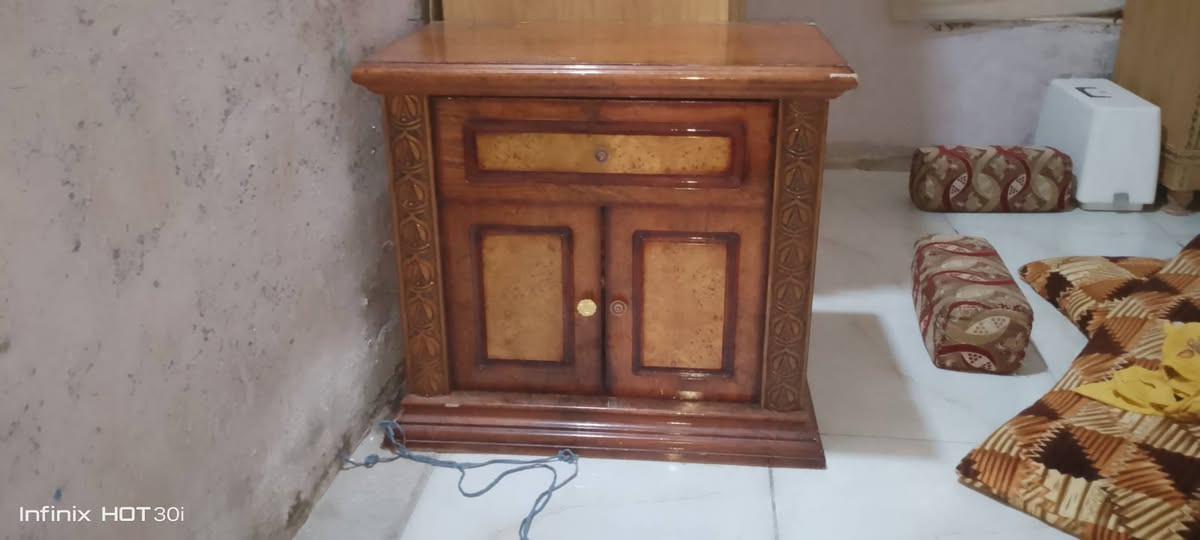 متاح أغراض بيت مستعجل ع بيع 
ابي الخصيب محيله ***********
