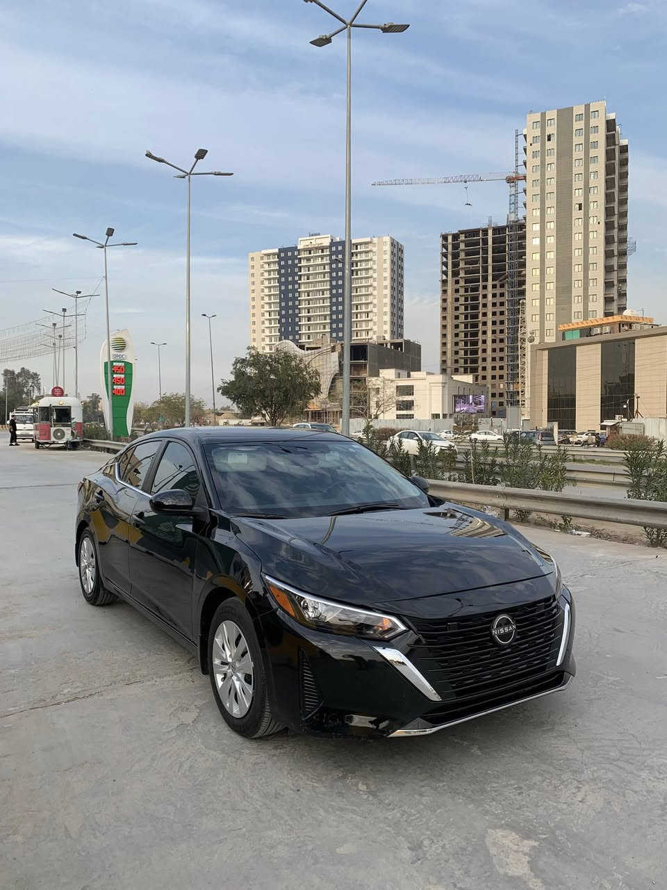 سلام عليكم للبيع فقط نيسان سنترا 2024 s السياره فقط البنيد مصبوغ وبارد بل جنطه كد شبر ماشيه 6 الف فقط اخت زيرو شواصي لغود بدون اي صبغ بدون ارقام تترقم جميع المحافضات معروضه ب 131 وبيه مجال وكلشي اكو بل سوك
***********
