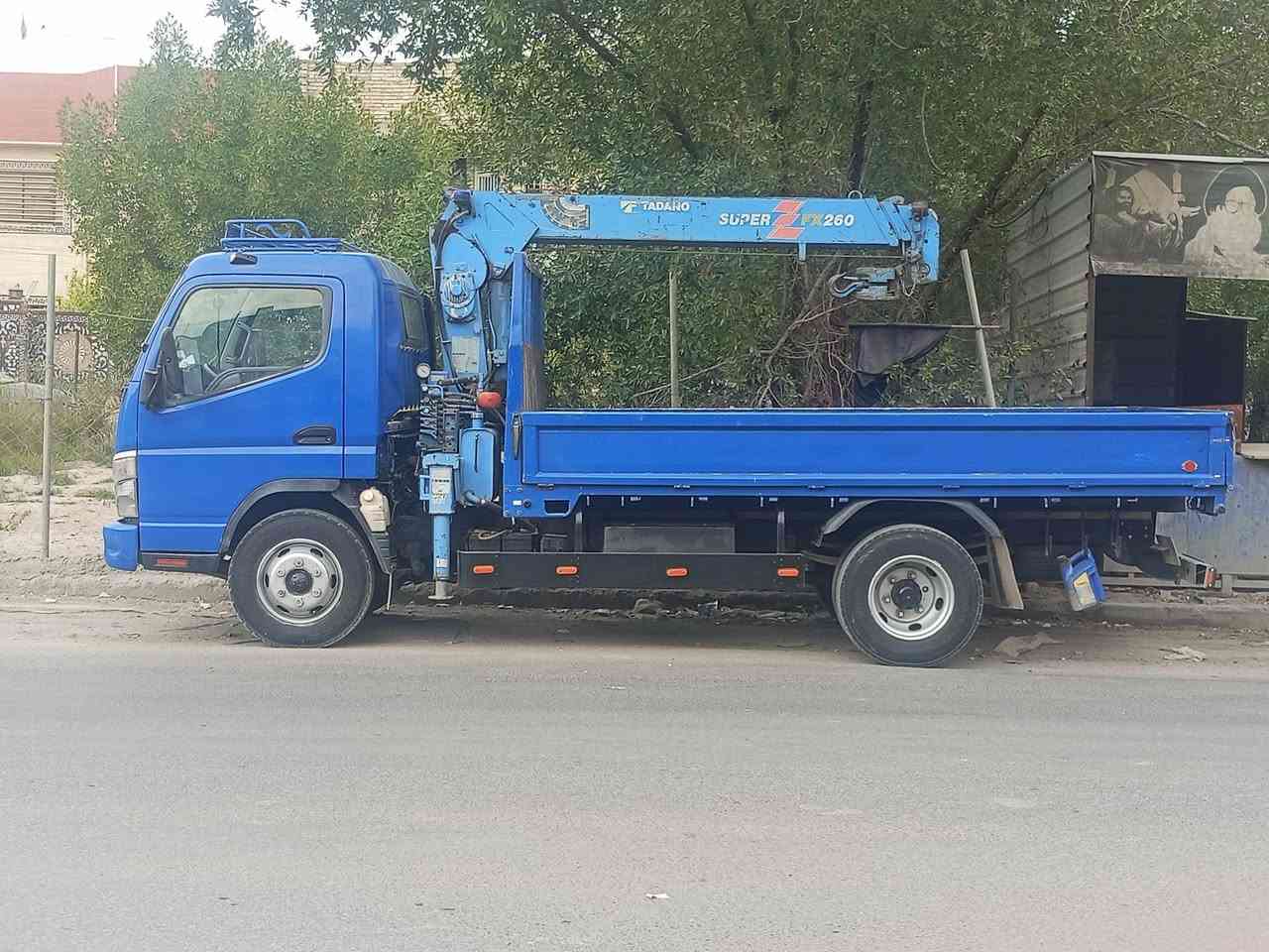 سلام عليكم كنتر للبيع موديل 2008 سيارة مرسمة كرين بل سنوية سنوية لحد 29 تسقط جاهزة للشغل كرين إف إكس سلايتين مكفول من التصليح كير شاصي مكينة كاملة من كلشي مكينة سوبر مو عادي السعر 225 اوبيهة مجال مكان بغداد الكمالية لاستفسار ***********
