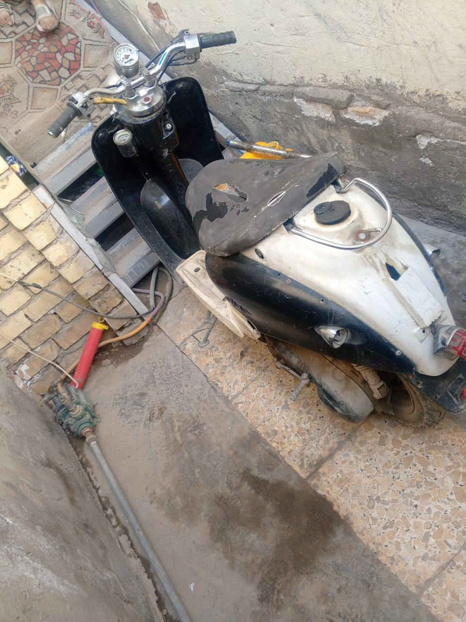 دراجه كلاسيك شغاله تنباع كوم حديد سعر 75 وبيها مجال الرقم
***********
بغداد الشعب
