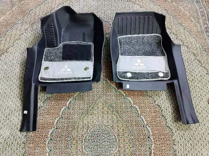 أرضيات أوتلاندر ٧ راكب فقط بدون صندوق بلاستك درجة أولى مع كاربت تغطي دوسات
كاربت ماروني رصاصي اسود

سعر تخم ١٠٠ مع توصيل قطع اخيرة

واتس إب فقط 
***********

اتصال 
***********
