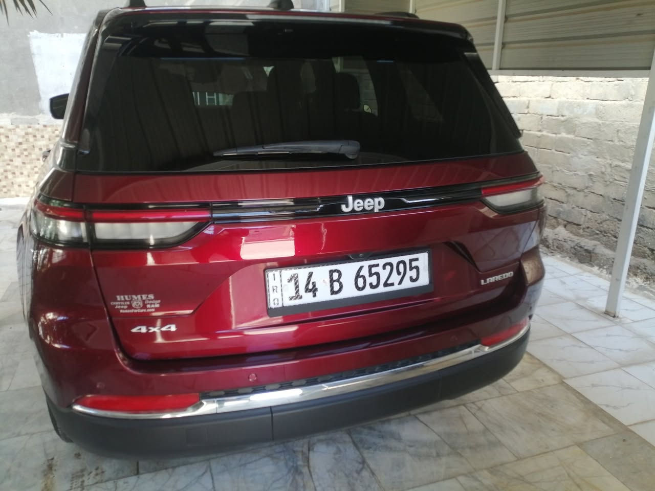 السلام عليكم اخوان سياره جيب لاريدو مديل 24 رقم شهداء وارد امريكي فقط جاملغ امامي مبدل ترهم مراوس ب سورنتو كامل مواصفات السعر 280 ورقه رقم ***********للتواصل
