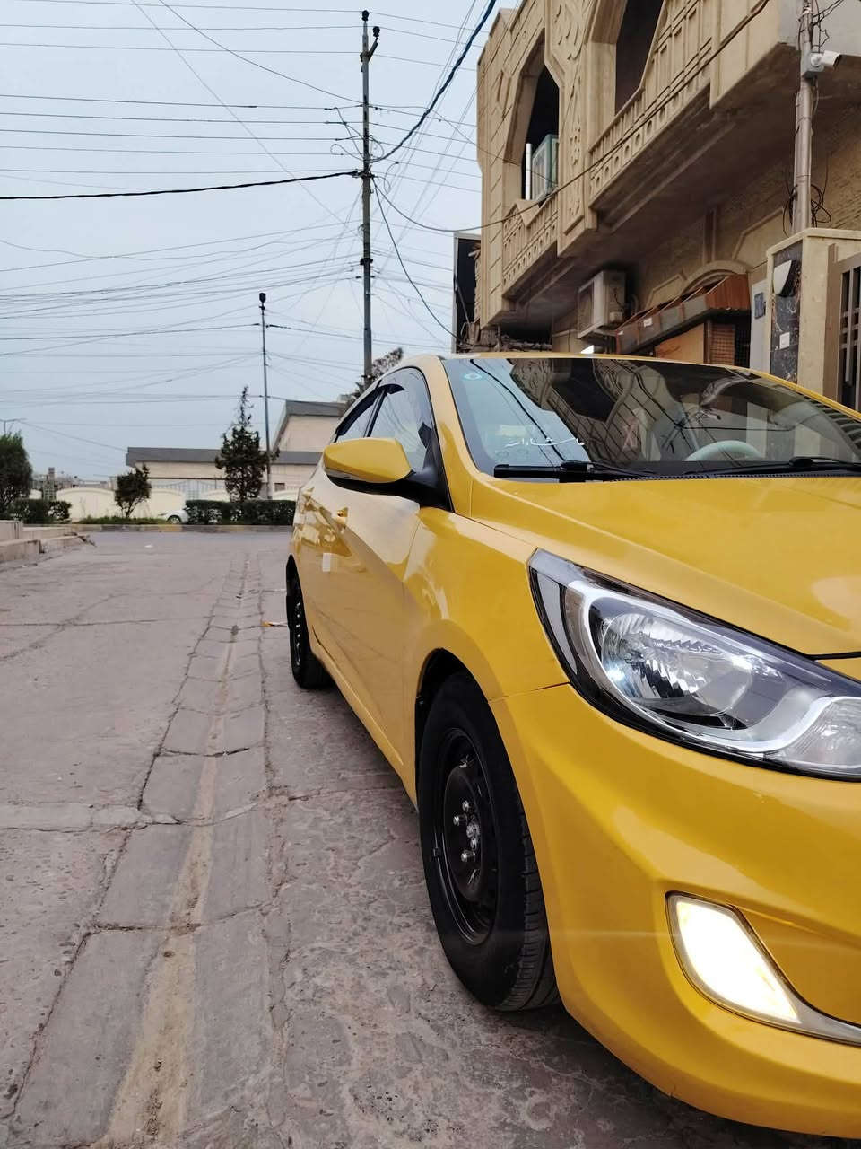 اكسنت للبيع موديل 2013
خليجي 1600 دوش 
بدون ضررر
منظومة زينون 
السيارة جاهزة خير من الله 
مكينة كير تبريد 
الهيئة والغرامات مصفرة 
***********
السعر 85
