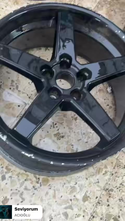 سلام عليكم تخم ويالة مال الجاجر نضيفات لا فطر ولا عواج ولا لحيم للفيدة عنوان بغداد او التصال *********** السعر مناسب
