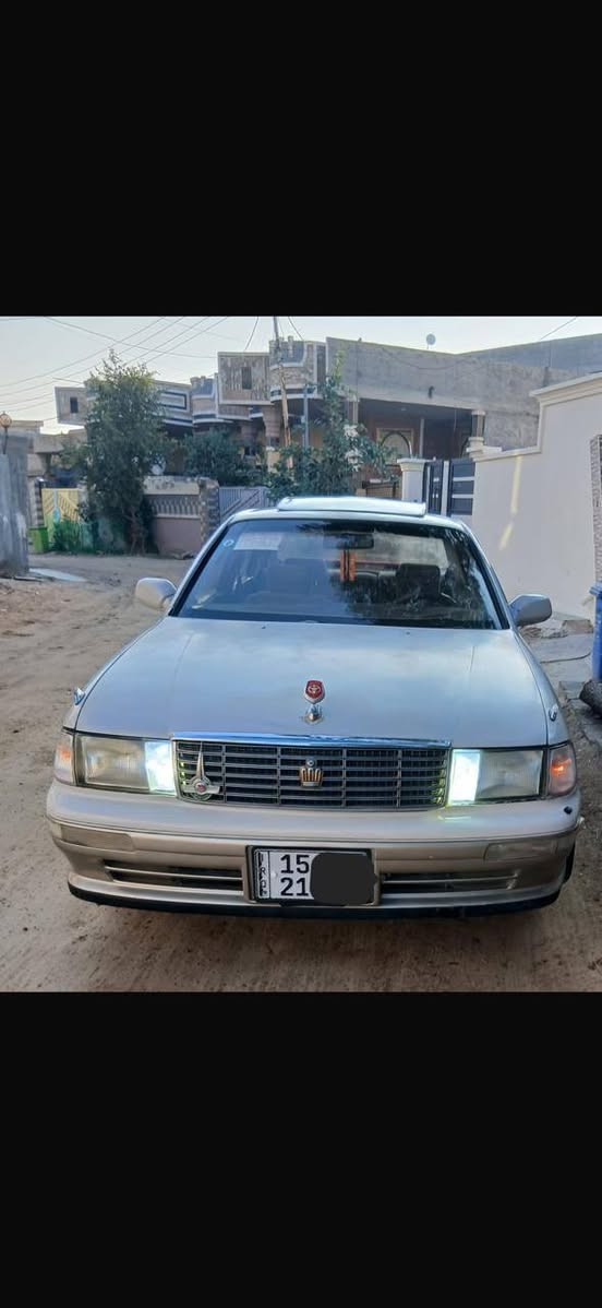 السلام عليكم سياره على وضع شركه بلاديه سعر ٥٩مكينه ٢ونص مكينه كير صدر تخم تاير اكسل كله مكفول *********** السياره البارحه محولها باسمي يعني هزه جديده
