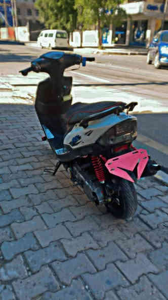 ماكس عدله للبيع الدراجه خير من الله كهربائيات كلها شغاله سلف هندر الدراجه عوزهل شغلات بصيطه عليها تزويد ملقط وطوبات بلويل وعليها صالنصه اف ام قاعده مال رقم عليها سبايدر رياضي السعر 500وبيها مجال ***********
