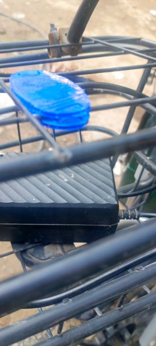 دراجة شحن كبيره نضيفه جدا   الطفل صغير وهي كبيره لذلك نويت ابيعها  550 سعرها ما مشتغله هواي ايام وخفنه عليه    حله قرب سيطرة الاثار  ***********
