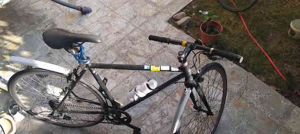 البناتي حجم 26 ويا كشن مال سيباية ابو التچوة ووالصينية الي تغطي زنجيل
مال سباق سريع طلقة ونضيف ومبدل مكينة شيمانو جديدة  
مكاني بغداد  
تواصل هنا أو على الواتساب
***********
