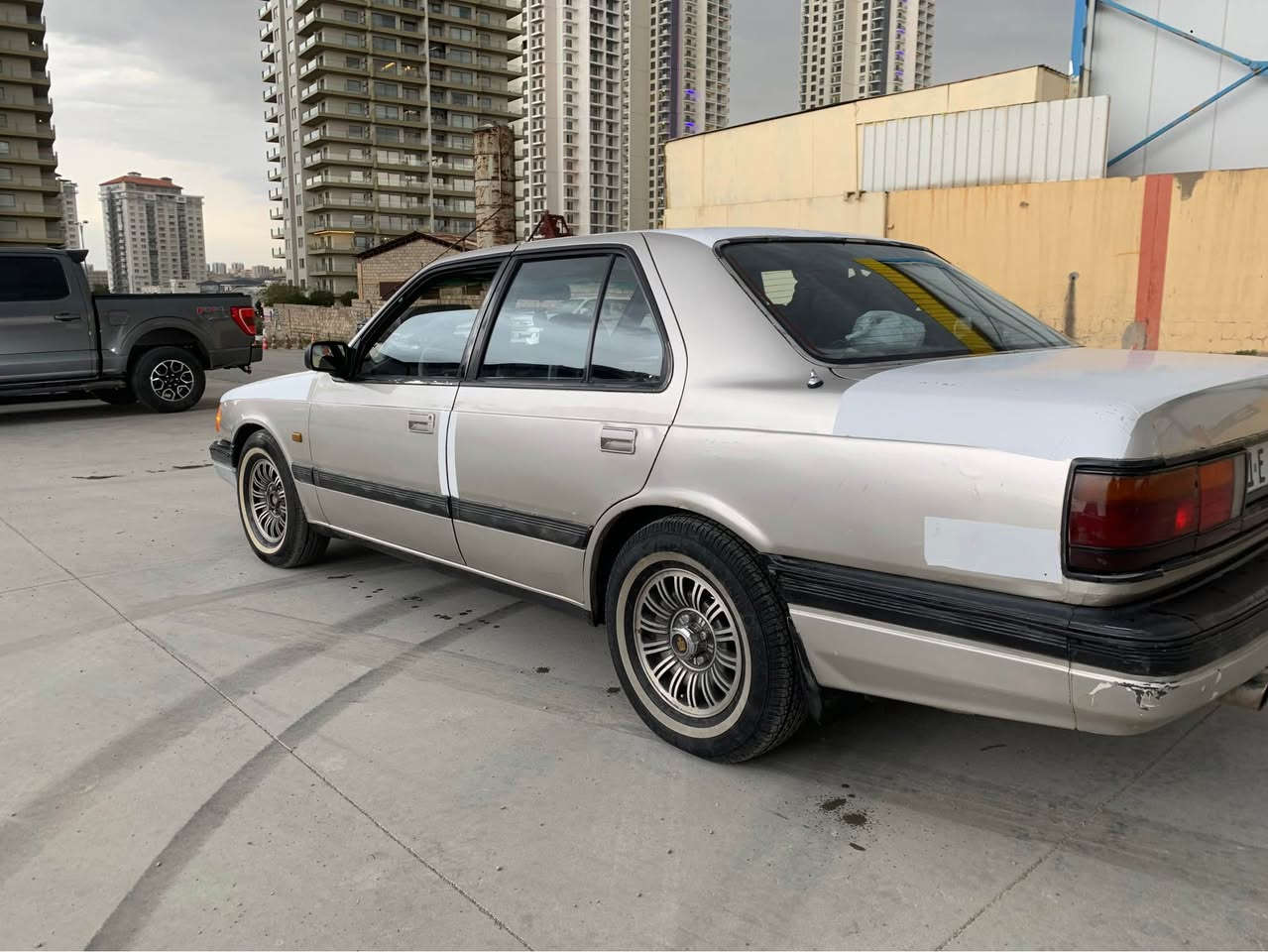 سەرەتا بە ناوی خوای گەورە
مازدا ٩٢٩ 
مۆدێل ١٩٩١
گێڕ و مەکینەی بەطە 
گێڕ ئۆتۆماتیک
گێڕ و مەکینەی بە شەرت 
تەبرید و گەرمی بە شەرت 
٤ تایە و ویلی لۆک
قفل مەرکەزی جام کارەبا 
رەقەم سلێمانی سەنەوی ٦ مانگە بەسەرچوە
بەشەرتی تەحویل و غرامە
موس و بڕاوە و وەرگەڕاو بە شەرت
کامل کارەبای مەزبوتە و بەشەرت
شاشە ئایپادە و لایت زینۆنە
سەیارەکە کامل جایز و مەزبوتە ماشەلای لێبێت
شوێن سلێمانی 
سعری ٤٠ وەرەقە و معمالەیەکی کەم 
ڕەقەم مۆبایل و واتسئاپ و فایبەر
0️⃣7️⃣7️⃣2️⃣2️⃣4️⃣2️⃣5️⃣2️⃣6️⃣2️⃣
*********** السليمانية, العراق
