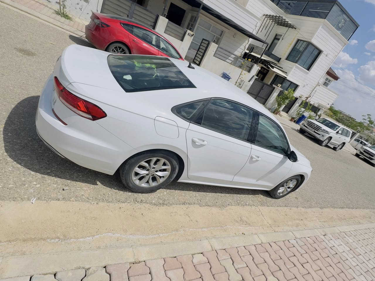السلام عليكم للبيع باسات موديل 2020 محرك 2000 تيربو 
الرقم ***********
