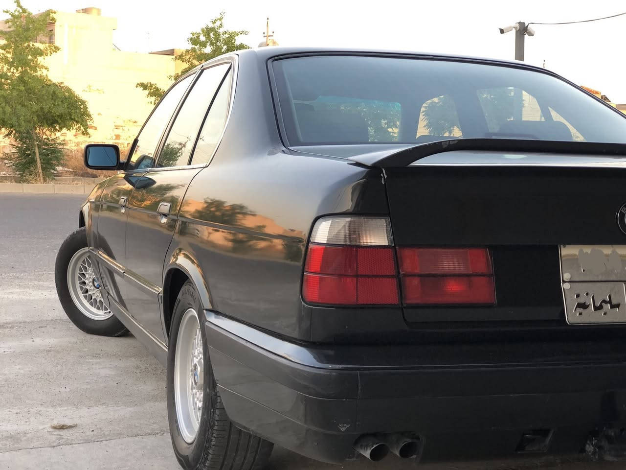 BMW 1992 525i
موديل 1992  حجم 525i دبل فانوس 
كير اوتوماتيك كير و محرك حاويه جدد بشرط 
تبريد ثلج / 4 جام كهرباء  
تخم تاير جديد / صدر جديد /  كهربائيات شغال بشرط 
صبغ عام للجماليه مكفوله من الحادث 
رقم سليمانيه باسمي / سنويه 2028 شرط التحويل 
سياره جاهزه بدون نقص مالجناي 
سعر 63$ 
مكان السياره اربيل 
***********
