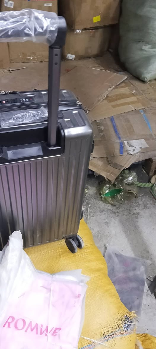 جنطه سفر حجم جبير معه قفل اكتبلي عليه 25


**إذا كنت صاحب هذا الإعلان وتريد حذفه لأي سبب، رجاءا أرسل رسالة إلى الدعم الفني**