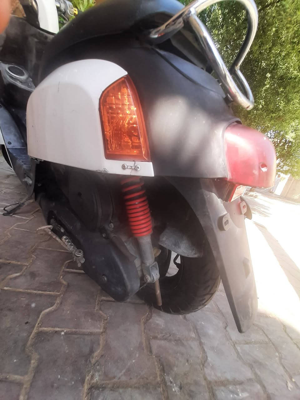 للبيع بوليسي دراجة نضيفة فول نكره سلف شوفت عينك السعر ٨٠٠ وبيهه مجال الشراي يتصل ***********
