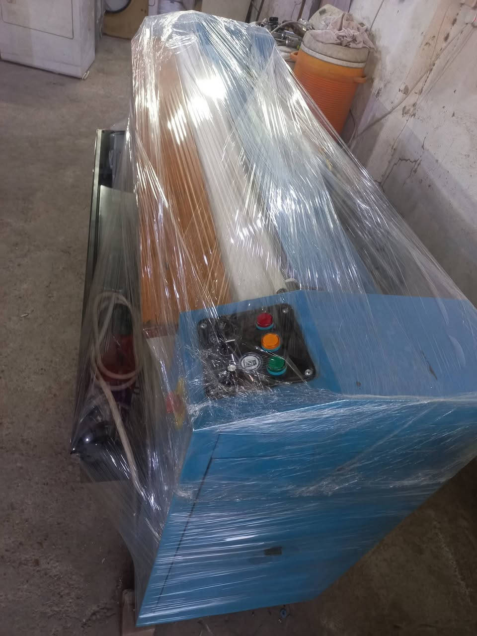 روله شراشف صناعه ايطالي قياس ١٦٠ سم نظيف جدا
الاستفسار مراسله الصفحه او الاتصال على الارقام ***********
***********
