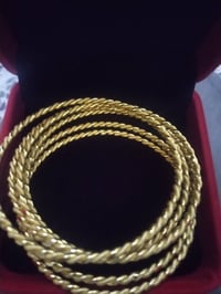 عيار ٢١ • ذهب • محابس