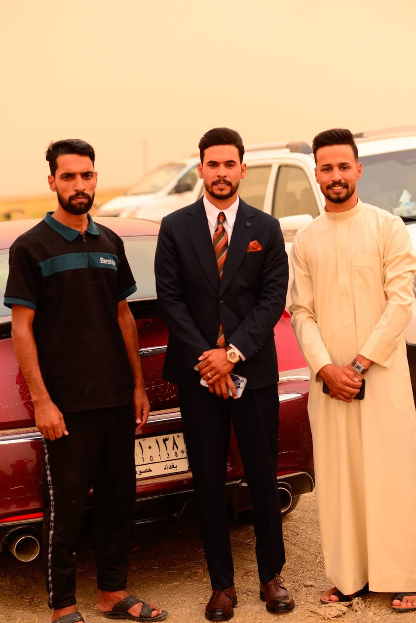 #أفراح_بني_خالد – #بيت_البوصبيح
ألف مبارك #زواج_الأستاذ  متمم الخالدي ، نسأل الله أن يبارك لكم ويجمع بينكم بالمودة والمحبة، ويرزقكم حياة سعيدة مليئة بالخير والبركة.
مبارك عليكم، وعسى دياركم عامرة بالأفراح والمسرات، ودامت المناسبات السعيدة تجمع الأحبة على الخير إن شاء الله.
اياد العبيدي للتصوير كافه المناسبات ***********
