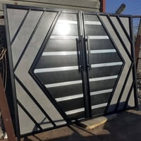 باب خارجي السعر ٢٧٥ بغداد الحسينيه الهاتف٠٧٧١٦٠١٧٠٣٨