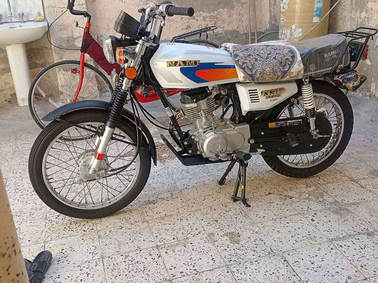 السلام عليكم نامه اصلي 21 بلاد مو تعمير بلاد فقط المكينه انتنس 23 قبل فتره شادها مكاني كوت السعر 875 بيها مجال قليل حك جيه الرقم ***********
