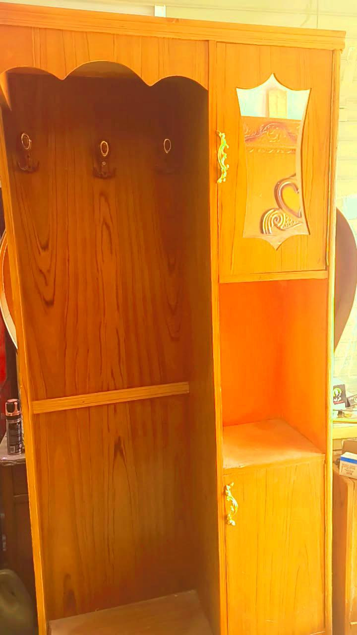 غرفة ام 5 ملحق داخل وخارج صاج شغل ثكيل زاوية كنتورية 3 كومدات صومية تزكام جديد نضيفه  بغداد الشعب ***********
