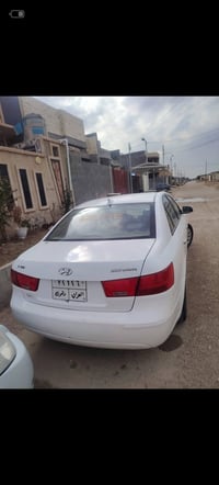 سوناتا ٢٠٠٩ أمريكي بدون حادث بيها تكشيد قماره وبنيد وعندي صوره قبل رش ...