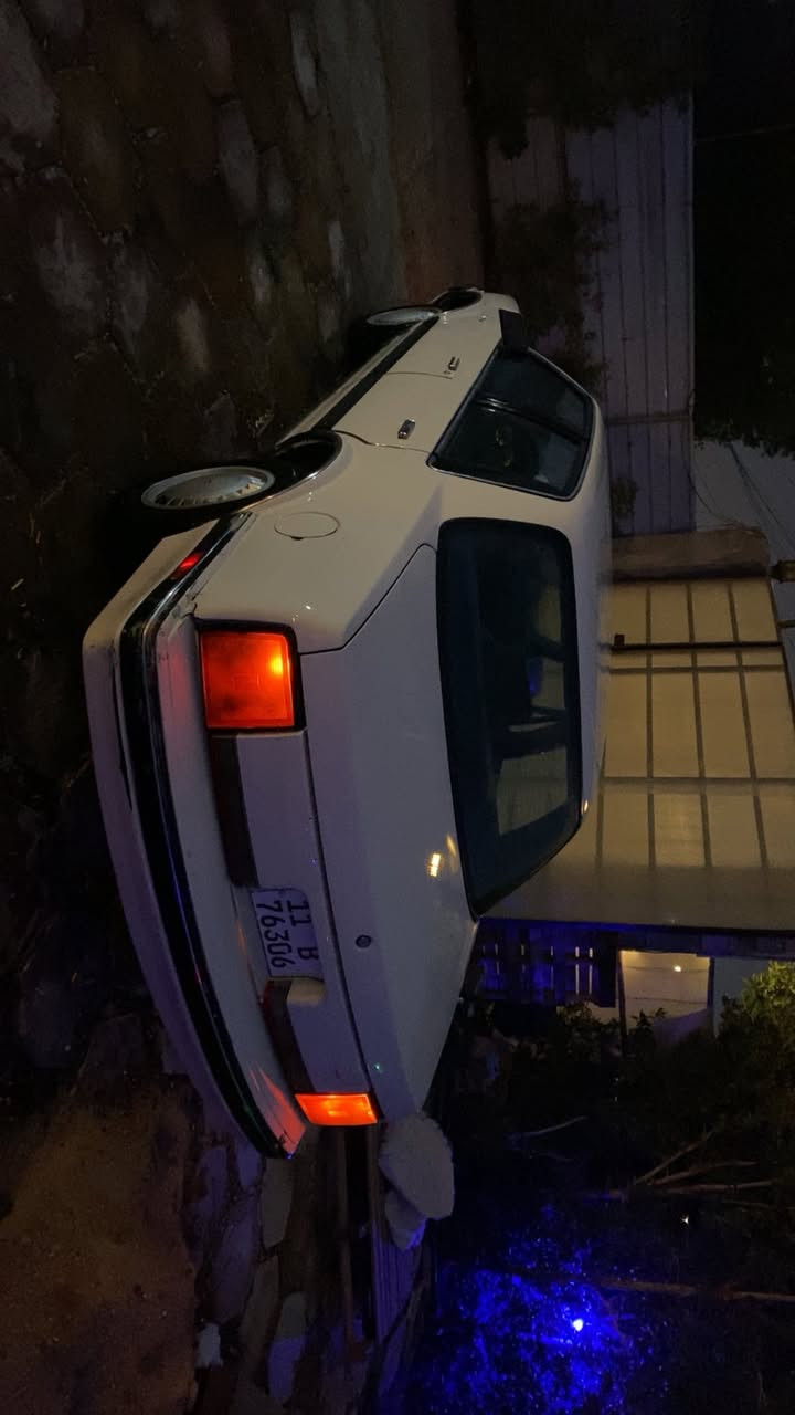 السلام عليكم اولدز 1990 السياره كامله من كلشي نقصه بس تبريد السعر 45 بيه مجال حك الجيه مستعجل ع البيعه السياره تسوه اكثر استفسار *********** بي وتساب مامتواجد ع الفيس السياره بسمي تحويل ثاني يوم
