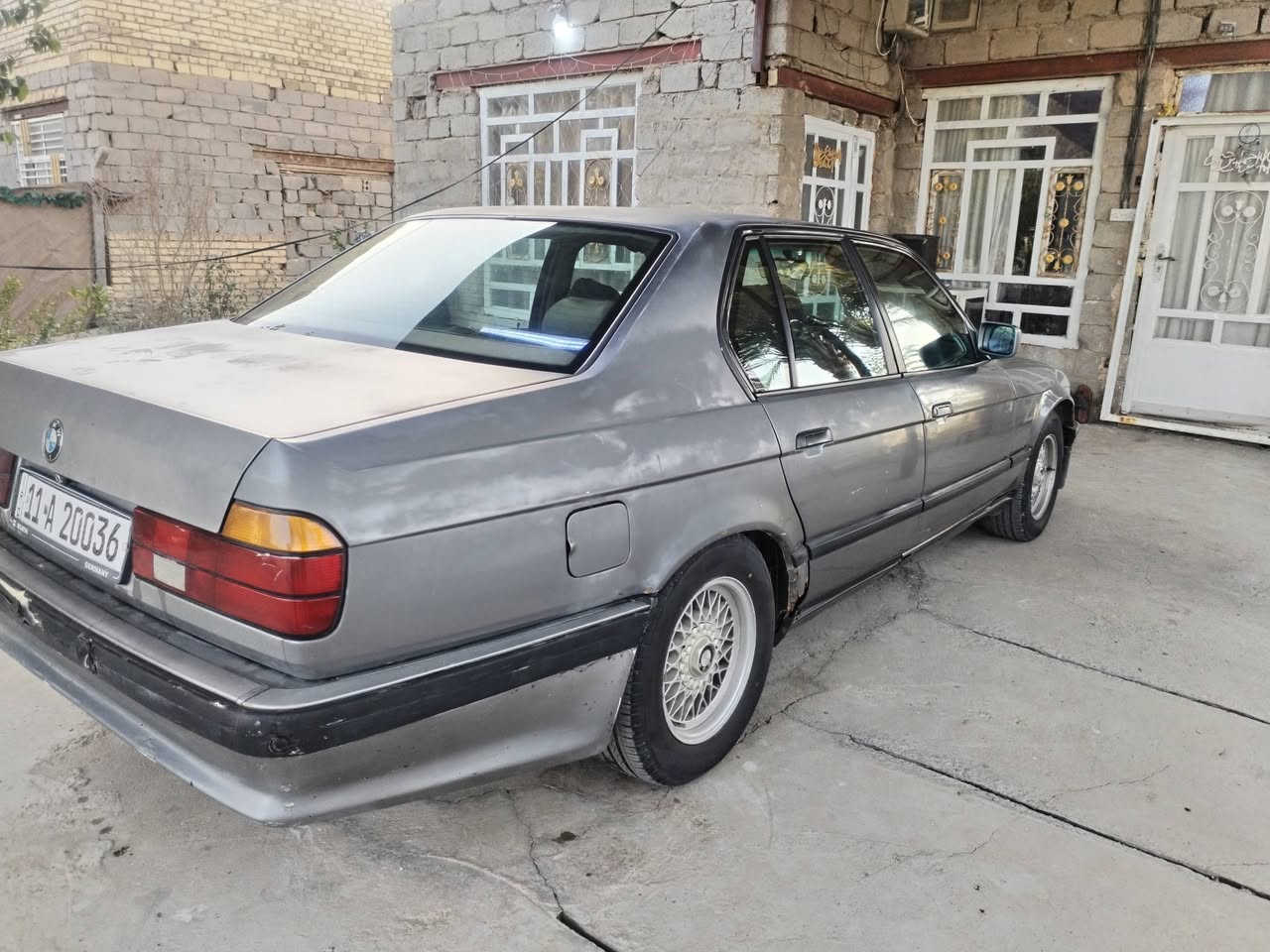 السلام عليكم  للبيعbmw 730 مفتوح موديل 92 السعر42
***********
