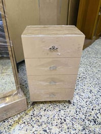 سكرين • غرفة مودرن • نضيف