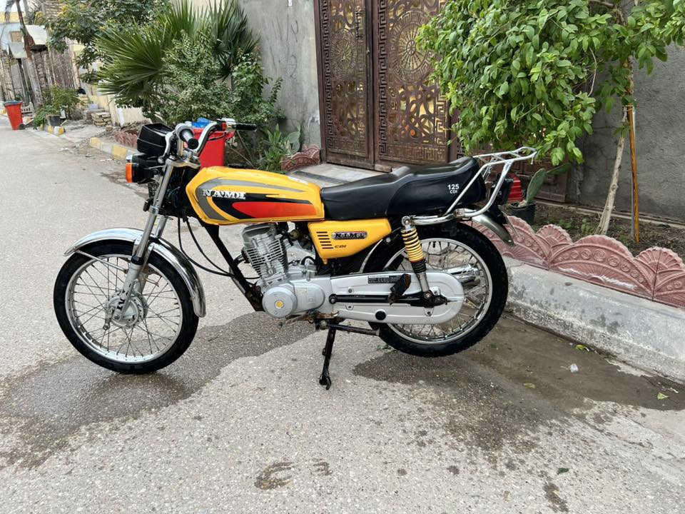 السلام عليكم دراجه نامه للبيع مديل 21 وراق اصولي  كهربائيات كلهه شغاله كل نقص مابيهه جاهزه مكاني ناصريه مركز()*********** السعر ٦٥٠ وبيها مجال للطيبين
