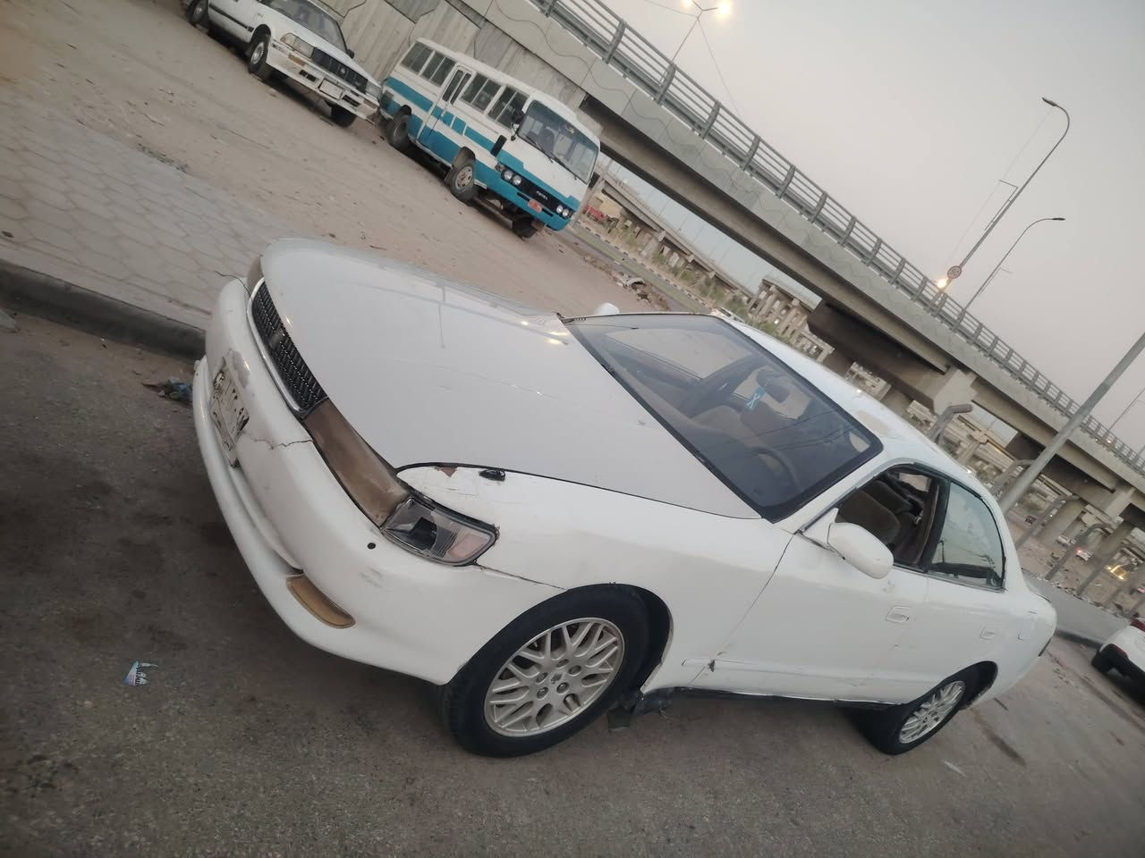 يا الله سياره للبيع تيوته شيزر المكان النجف سيارة جاهزه من كلشي  *********** السعر 27 راعيها بل حله بل مسيب تلفونه مغلق
