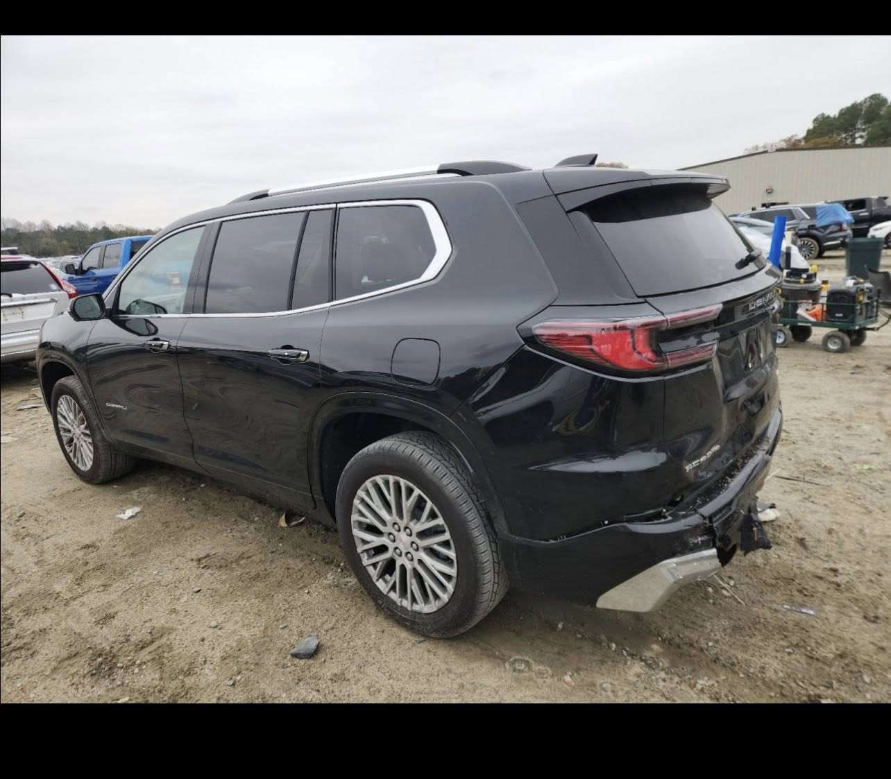 #أعلان مزاد

🇮🇶🇺🇸 فرصة مميزة لأصحاب كتب الشهداء 

📢 كما عودناكم على المزادات الأمريكية 🇺🇸
✅ وبأقل الأسعار وأسرع وقت ممكن

🚗   GMC Acadia Denali 
الموديل…  2025
🛠️ الضرر: + موضح بالصور 
📏 عداد المسافة: 5.191  (فعلي)
📋 حالة السيارة: شغالة (Run & Drive) – مفتاح موجود
🔧 حجم المحرك:  2.5 
 – دفع امامي FWD
🔍 رقم الشاصي: 1GKENLRS8SJ289515
📅 تأريخ المزاد 13/1/2026
 الساعة 5:00 مساءً بتوقيت iraq

📍 موقع المكتب :
البصره، القرنة، شارع الجمهورية الرئيسي، مقابل مطبعة  الولاء

📧 البريد الإلكتروني:
auto.car.iq@gmail.com

mu95iqwl@gmail.com

📞
: *********** مصطفى 
📞
