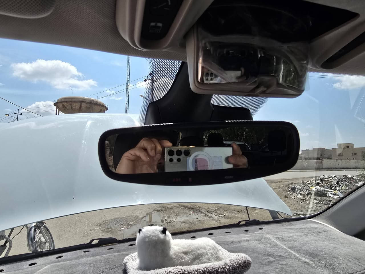 السلام عليكم اخوان جمعه مباركه عليكم باسفيكا موديل 23 السياره لمتد  فول ماصفات ماعده الشاشات ومكنسه مابيها رقم بغداد خصوصي باسمي اني مستوردها ماشيه ٣٠ الف
راح اذكر مواصفاتها بالتفصيل لان اكو ناس متعرف تفاصيلها
موديل ٢٣ بغداد خصوصي
لايت لد زينون مع حاجب لد وبلاجكتور لد يشتغل مع دوران الاستيرن
خمسه كامرات محيطيه
رادار امامي خلفي
حساسات امامي خلفي
لايت اوتو مع الماسحات
فتحه بالقماره
اصطفاف ذاتي للوقوف
اوتو استوب امامي خلفي
مري شفط مع قلاب المري عند الرجوع للخلف
هيتر مري مه نقطه عمياء
ترحيب لدات بالمري وتحت البواب وداخل السياره تحت الارجل
كشنات منفصل وجلد داير ابيظ
ثلاث قطع تبريد تحكم 
بيبان مع الصندوق كهرباء
الصندوق الخلفي يفتح بالرجل 
هوك خلفي بلادي
تاير حجمه 18 جوبلس مال الشركه
كشنات بلع
فرس متصل مع شحن وايرلس
بيها سماعات بالخلف والجنطه 
شاشه كبيره لمس
سبايدرات بك لايت الخلفي لد مسطره
تشغيل عن بعد بصمه
محرك 3600 كير 9 نمر
المري تجي اسود لامع مع كفر استيل بلادي مع الاشاره
خزن مومري للكشن
الكشنات الامامي تدفئه تبريد 
كشنات الاماميه فول كهرباء
الكشنات الخلفيه تدفئه
الجام كله اوتو خلفي امامي
بردات خلفيه مع البيبان
دشبول مع البيبان مطعم بصاج 
تحكم استيرن جهتين
بيبان الاربع بصمه نيكل استيل
سبايدرات بالقماره
كرسي السائق متحرك مع تشغيل السياره للامام 
مخارج شحن بالكشنات الاماميه والخلف
اخوان دوختكم وطولت بالنشر اسف بس لان اكو ناس متعرف بالمواصفات 
سعر السياره 285 ورقه مرتضى ابو حيدر موبايل *********** موجود وات  ماسنجر  اتصال
