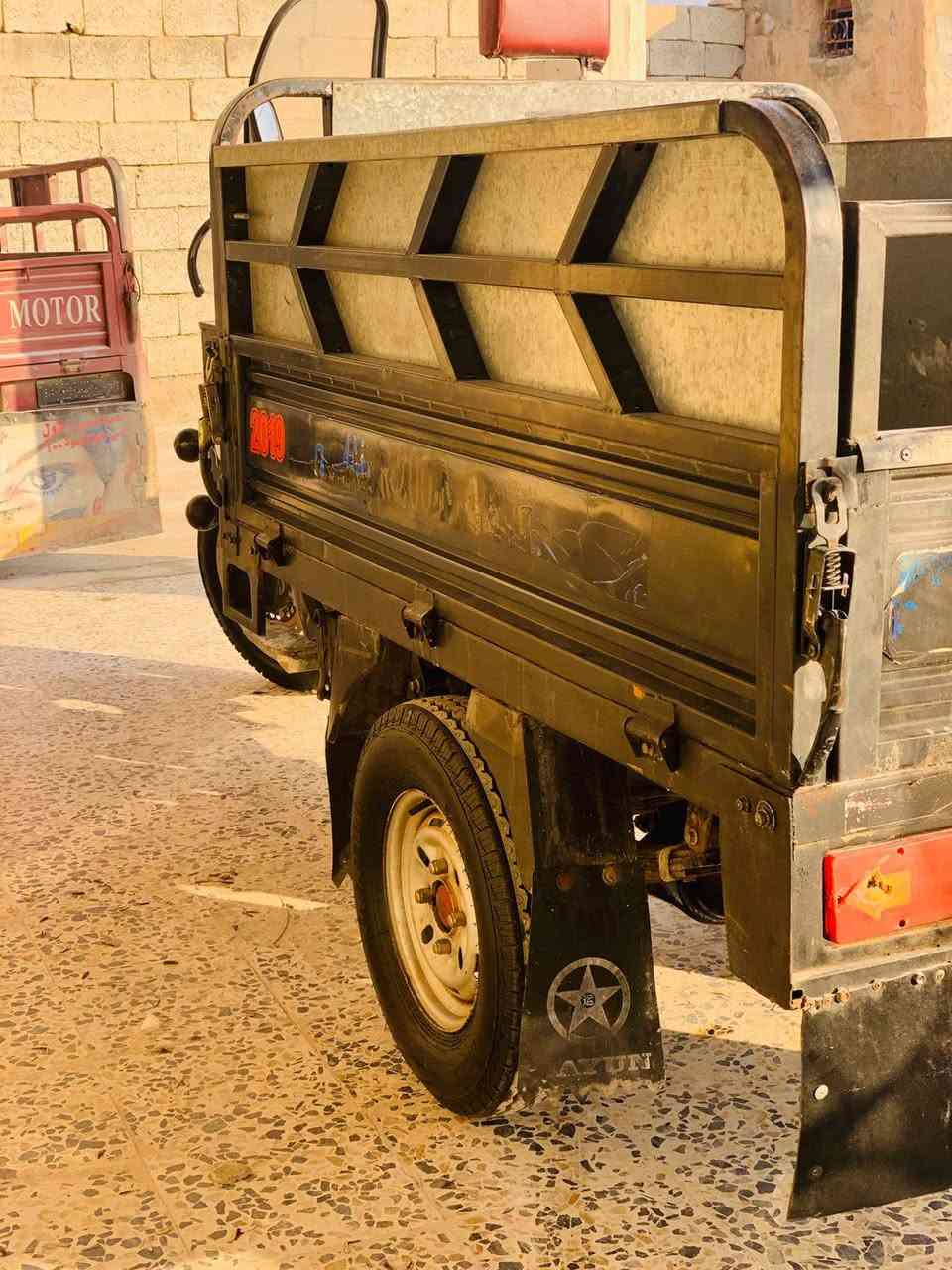 ستوته للبيع كامله ما ناقصهة شي محرك شاده جديد كهربائيات   كلها شغاله موديل2019 العنوان صلاح قضاء العلم ***********
