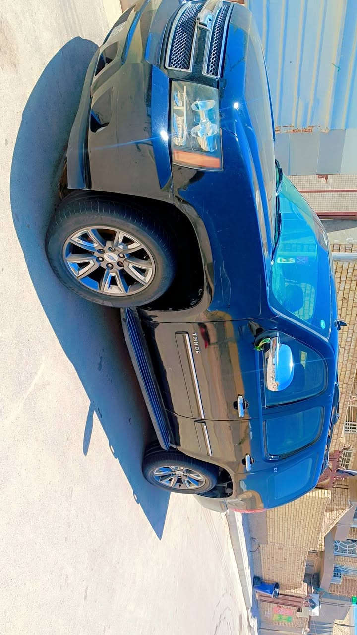 تاهو 2007 LTZ
حادثه جاملغ خلفي
 وبيه صبغ حزام
 رقم دهوك دولي جاهزه 
السعر 160 وبيه مجال 
مكانه واسط الكوت 
ترهم مراوس ونقد. 
علما السياره فول مواصفات 
***********
