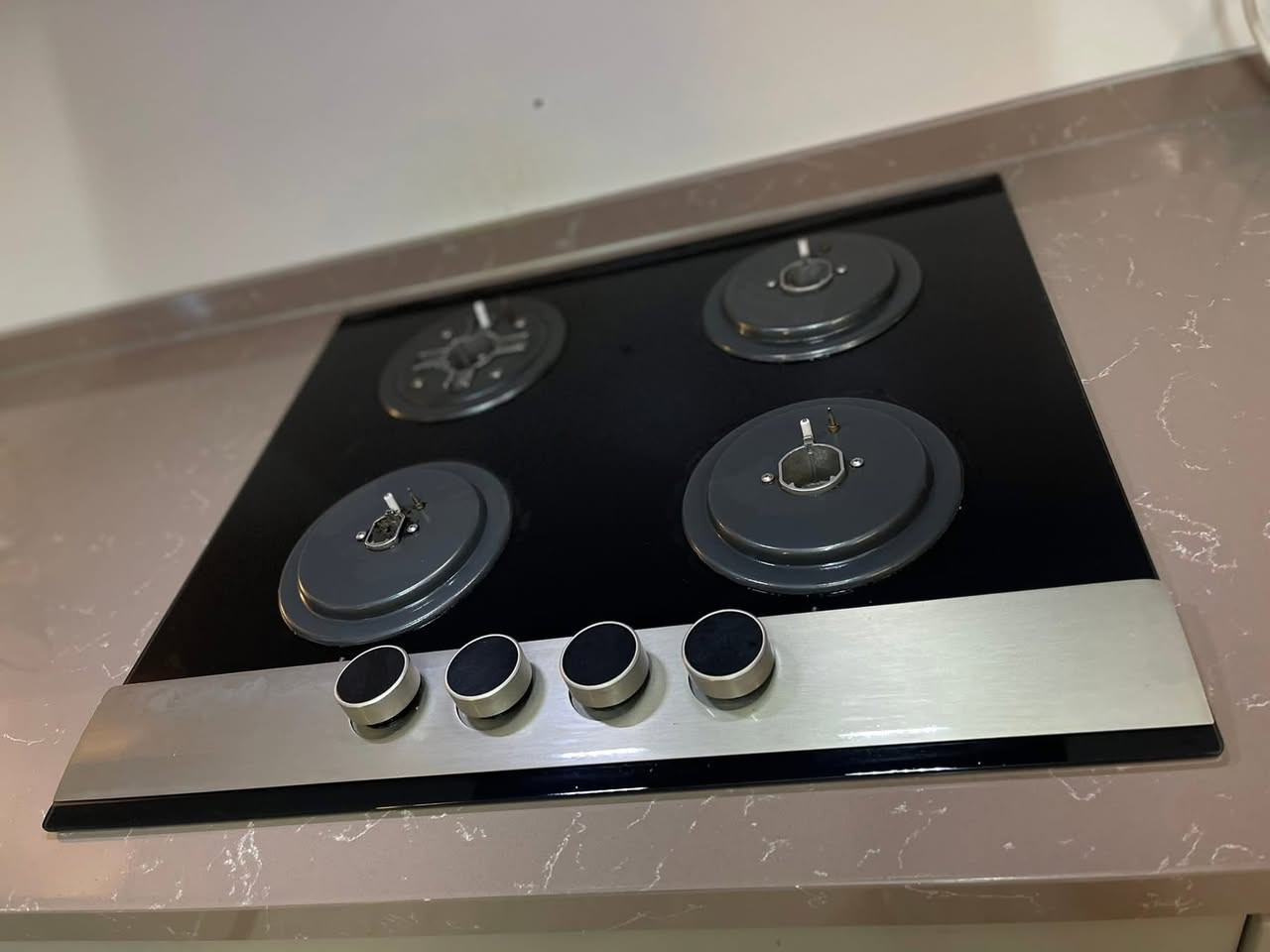 طباخ منضدي ماركه swess mark قياس٦٠/٦٠


**إذا كنت صاحب هذا الإعلان وتريد حذفه لأي سبب، رجاءا أرسل رسالة إلى الدعم الفني**
