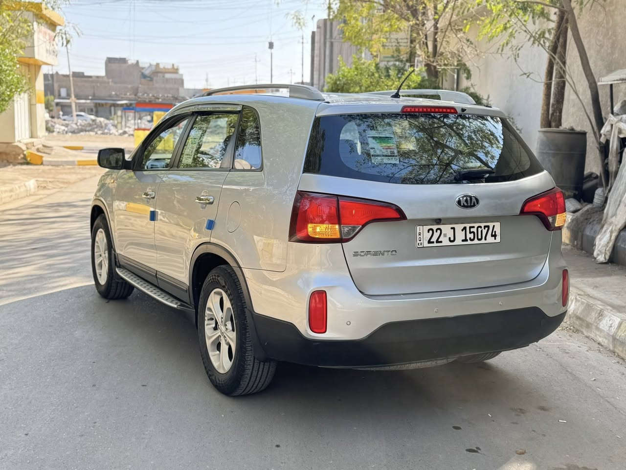 السلام عليكم
كيا سورنتو 2014 خليجي( كفالة عامة) رقم اربيل دولي سنوية 2028 
4سلندر دوش /  السيارة حلوة ونظيفة بامعنى الكلمة كاملة من كلشي صدر امامي خلفي جديد تخم تاير جديد منضومة تبريد جاهزة تدفئة تبريد 

السعر 153 وبيها مجال بسيط
مكاني واسط الصويرة
***********
