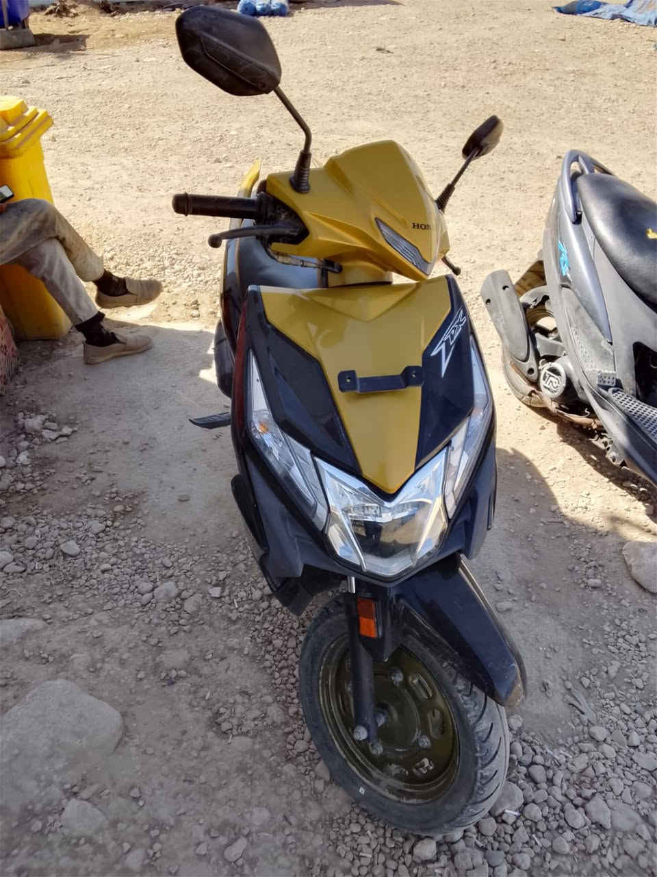 سلام عليكم دراجه نوع هونده BTX موديل٢٠٢٢ محرك ١١٠CC حله حي العسكر *********** رقم صاحب الدراجه  مكلف بل نشر
