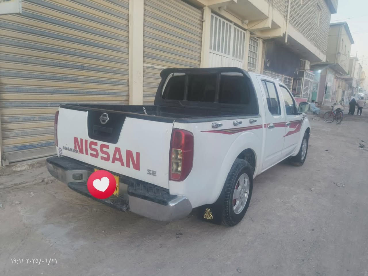 سلام عليكم للبيع او مراوس نيفارة كير عادي مكينة مفتوحة رقم اربيل القديم تريد وكالة تريد تحويل بيهة صبغ يم البكلايت شوية وخشم الجاملغ الامامي صبغ فقط السعر93 الرقم ***********مكان نجف شارع المطار
