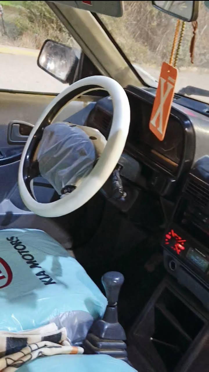 سلام عليكم سايبا مديل 11 نضيفه معنه لكلمه  سعر 25رقمه بغداد عليه هيئه وغرامه 700 الف ينزلن من سعر، سياره مكانه دوانيه ***********
