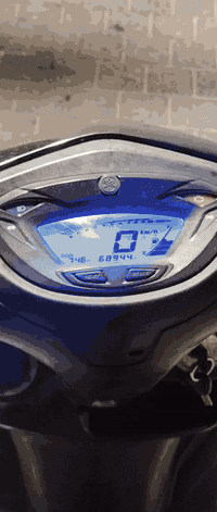 السلام عليكم دراجه جيتي ار موديل ١٤ كفاله عامه مكينه وكفر وشلعه ومعدل خير من الله الدراجه مداريها دهن امزويل وبازين كله محسن عنوان بغداد شارع حيفا رقمي 

***********
