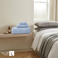 تفاصيل صغيرة… تصنع فرقاً كبيراً في منزلكِ. مفروشات أنيقة تضيف دفء وجما...