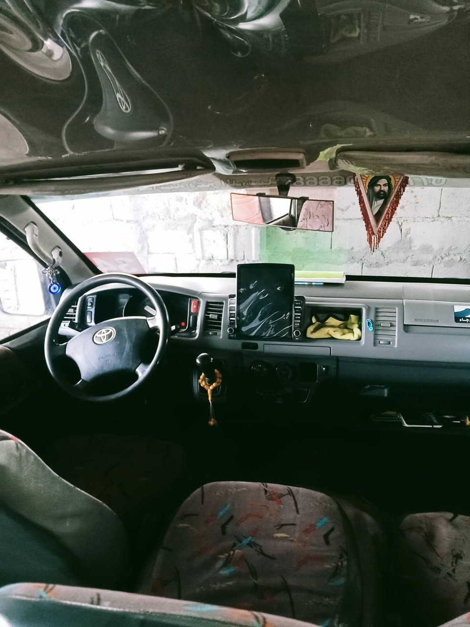 السلام عليكم سياره مديل 2009 منضومه قاز كامله تبريد ثلج حداديه جديده كير مكينه كله جديد مصفره هيئه وقرامات  رقم بصره انكليزي بسمي بس معمره الداير الحزام ومكفوله من كلشي السعر 185  أذا أكو مراوس بنكو حمل ***********
