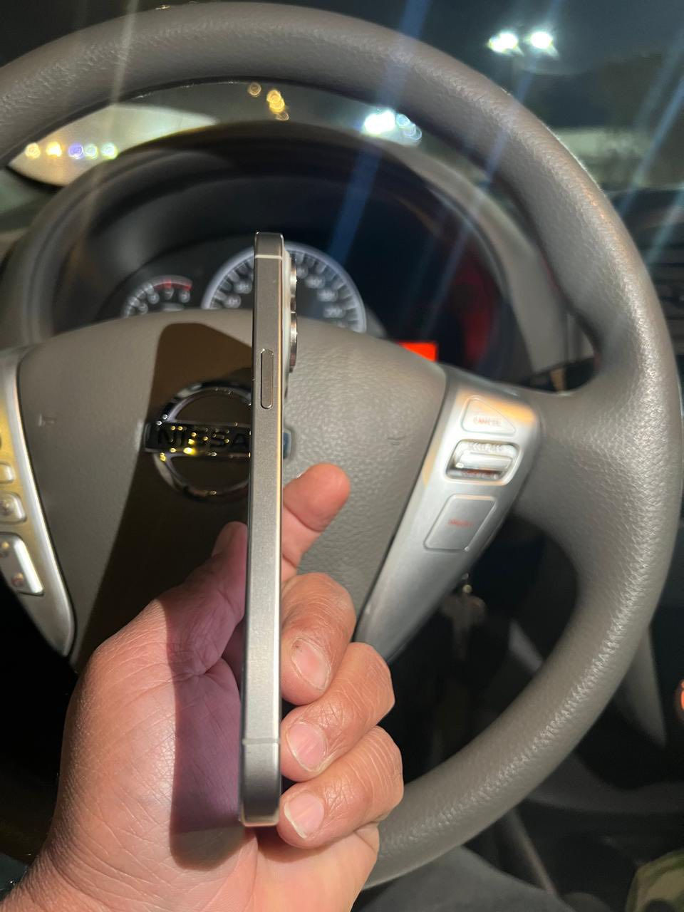 السلام عليكم جهاز 15 برو ماكس ذاكره 256 جهاز شرق اوسط كارتونه وتر بروف بطاريه 93 بلاديه نظافه 100/100 جهاز نضيف السعر 1025 وبي مجال 
***********
