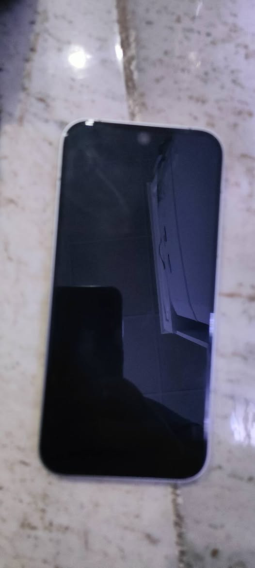 السلام عليكم 
جهاز للبيع 
الاسم : poco x8 pro 

الذاكرة والرام: 256GB (UFS 4.1) + 8GB RAM.

المعالج: MediaTek Dimensity 8500 Ultra (4nm).

الشاشة: AMOLED بحجم 6.59 إنش، دقة 1.5K، تردد 120Hz، وسطوع يصل لـ 3500 nits.

الكاميرا الخلفية: 50MP (رئيسية مع مثبت بصري OIS) + 8MP (زاوية واسعة).

الكاميرا الأمامية: 20MP.

البطارية والشحن: 6500mAh مع شحن سريع بقدرة 100W.

المقاومة والحماية: مقاوم للماء والغبار IP68/IP69K مع زجاج Gorilla Glass 7i.

الصوت: سماعات سبيكر استيريو (Stereo).

النظام: Android 16 بواجهة HyperOS 3.

الأمان: بصمة مدمجة تحت الشاشة.

ضمان 16 شهر 

استخدام الجهاز لمدة شهرين فقط مابي اي خدوش او عيب 
شرط الفحص كدام الزبون 

السعر: 500الف 
العنوان: كركوك 
الرقم:***********
