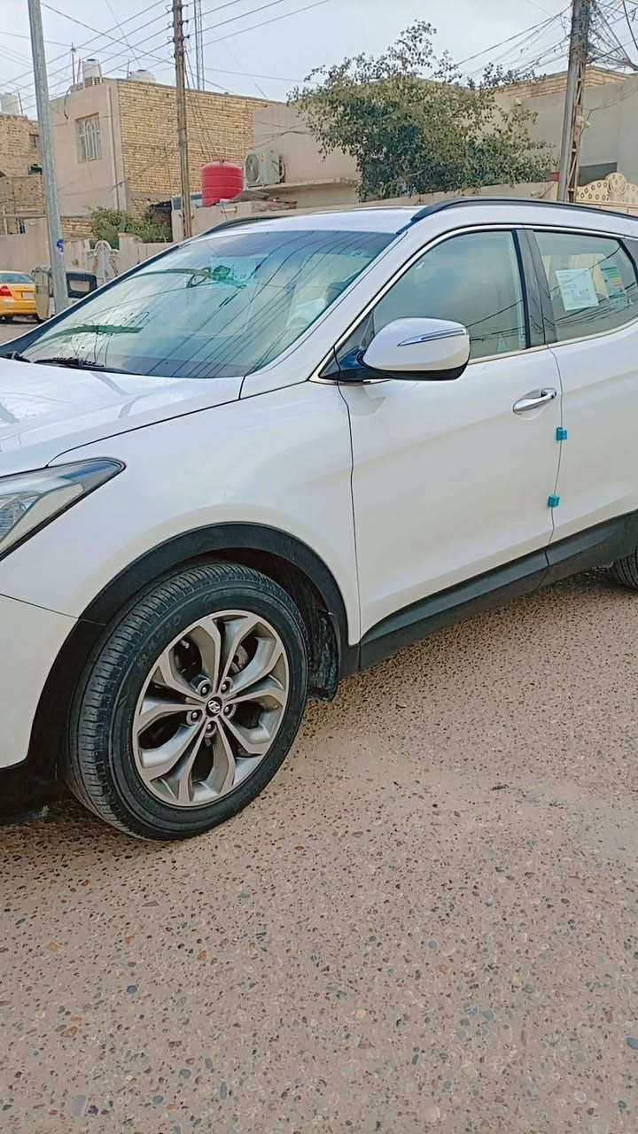 سلام عليكم سنتافي موديل 2014 وارد خليجي ٦ سلندر للبيع فول مواصفات عده الفتحه  كفاله عامه سياره مال جناي جديده بمعنه لكلمه احله من الصوره رقم ميسان انكليزي بأسمي مشروع وطني السعر 174وبيها مجال للطيبين عنوان ميسان العماره لاتصال لأستفسار ***********
