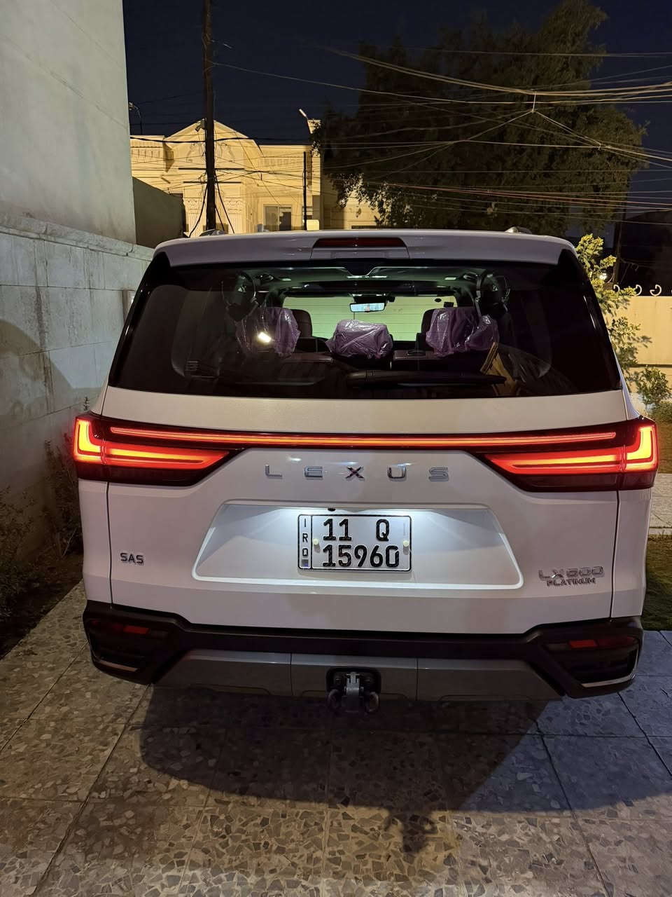 سلام عليكم
LX 600  2024 
بلاتينيوم 
ضمان شركه ساز 
مكفوله كفاله عامه بوضع الشركه 
ماشيه ١٧ الف بعدهه بداخل الضمان 
للاستفسار ***********
بغداد المنصور الداودي
