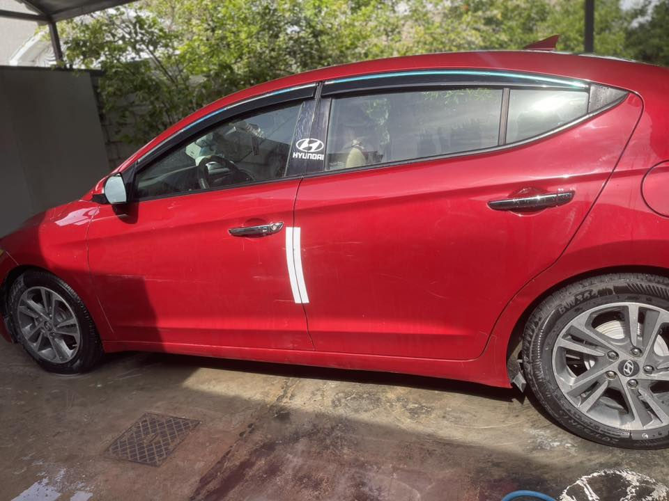 سلام عليكم سيارة النترا للبيع موديل 2017 لمتد فول 1/1 محرك دوش 2000 رقم بغداد أنكليزي وارد أمريكي بدون حادث فقط صبغ جاملغ وبارد والسونار موجود بالصور
موصفات
بصمة 
وفتحة سقف
تحكم ستيرن 
لد امامي 
رادار مري
شاشة كاميرا
أبواب خزن ميموري 
شحن
تشغيل عن بعد 

للمعلومات اكثر الاتصال
العنوان / بغداد الكاظمية 
الرقم /***********
السعر /135$
