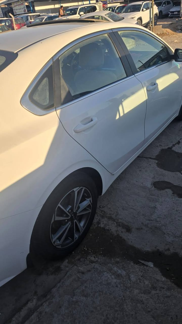 السلام عليكم
سيراتو موديل ٢٠٢٣ للبيع وارد خليجي مكينه الفين مواصفات فول باسمي رقم بغداد ٠٧٨٢٩٦٣٧٠٠


**إذا كنت صاحب هذا الإعلان وتريد حذفه لأي سبب، رجاءا أرسل رسالة إلى الدعم الفني**