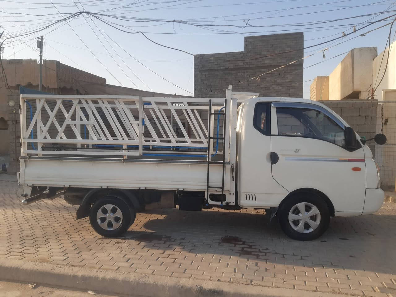 هونداي بورتر للبيع موديل ٢٠٠٧ جاهزه  محرك كير اكسل شاصي صدر تايرات كهربائيات كلها جاهزه رقم ديالى انكليزي بسمي هزه جديده سنويه ٢٩ مصفره غرامات 
مكان تلسياره سامراء للاستفسار 
الاتصال اوخاص  *********** ملاحظه المحجر مو ويه السياره
